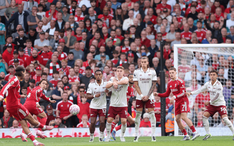 C罗社媒宣布对AI公司Perplexity进行投资，后者估值200亿美元