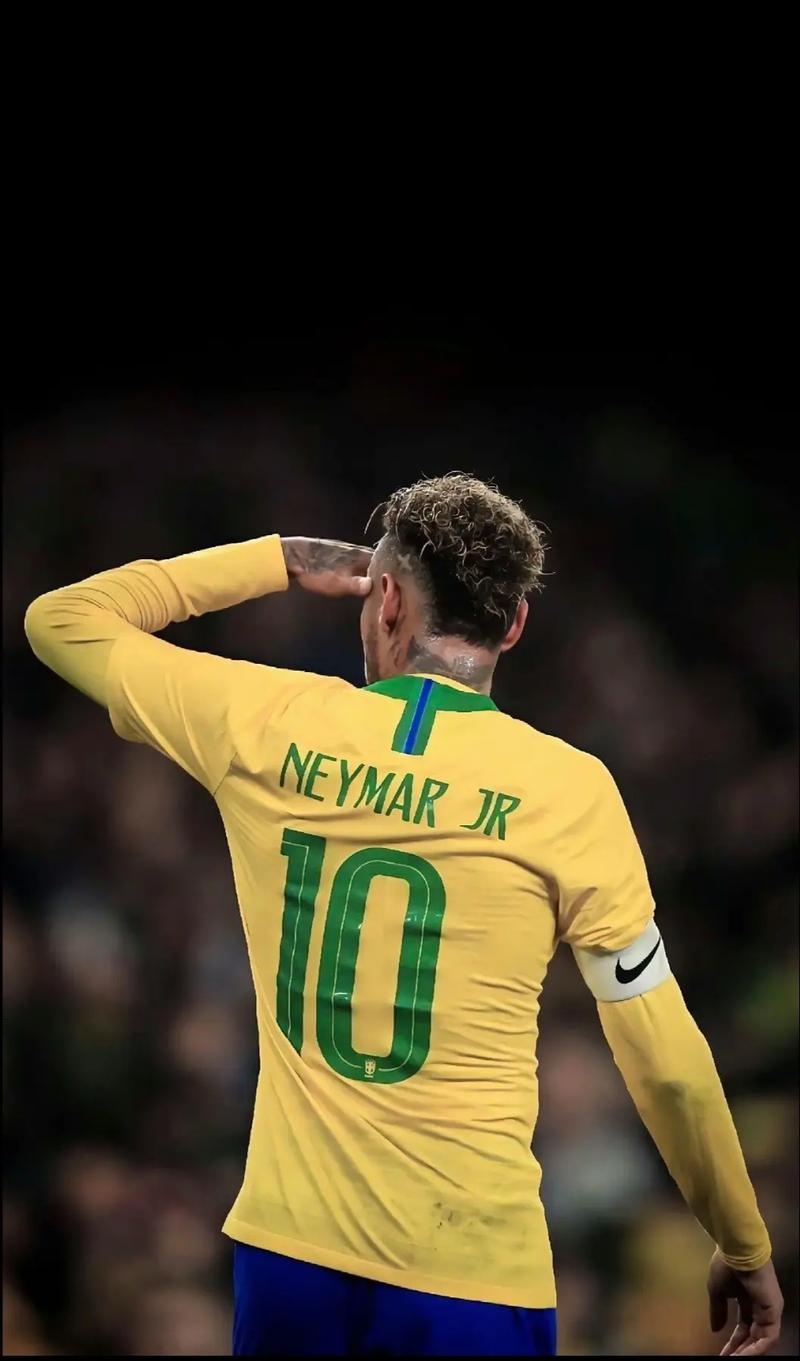 穆勒：留胡子是想尝试不同的造型，队友们很喜欢我的络腮胡