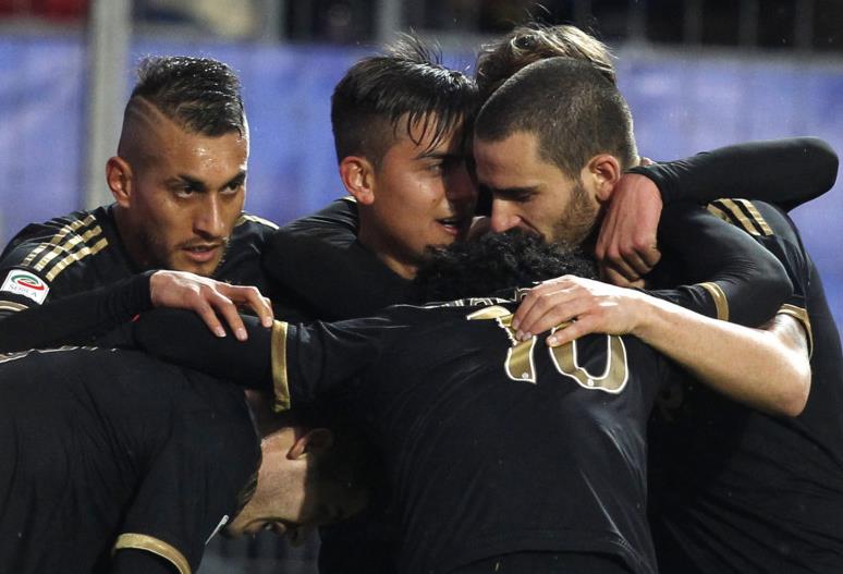 足球英足总发布最新处罚名单，多名球员受罚