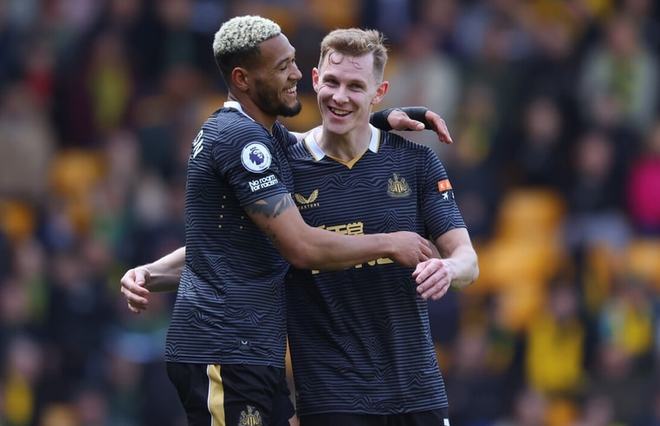 致敬传奇，布伦南-约翰逊进球后用孙兴慜招牌动作进行庆祝