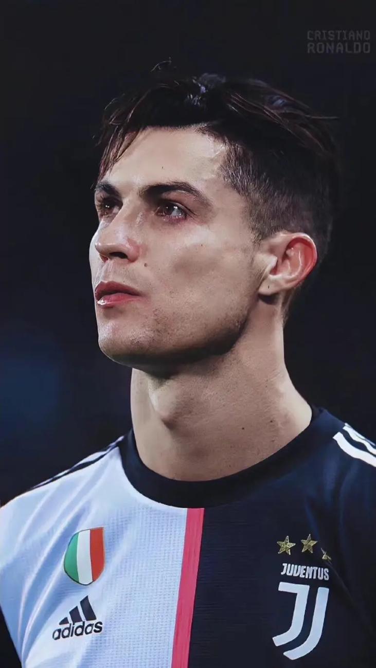 踢球者：伊藤洋辉恢复良好，可能在周六拜仁对阵弗赖堡时复出