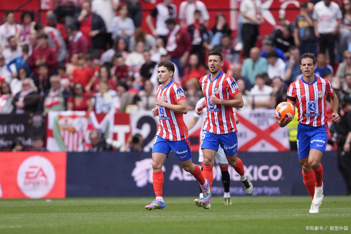 太阳报：贝克汉姆在一家高档酒吧举办派对，庆祝自己封爵